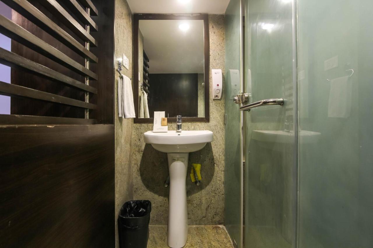 Hotel Lxia Hinjewadi - Indian Nationals Only Pimpri-Chinchwad Εξωτερικό φωτογραφία
