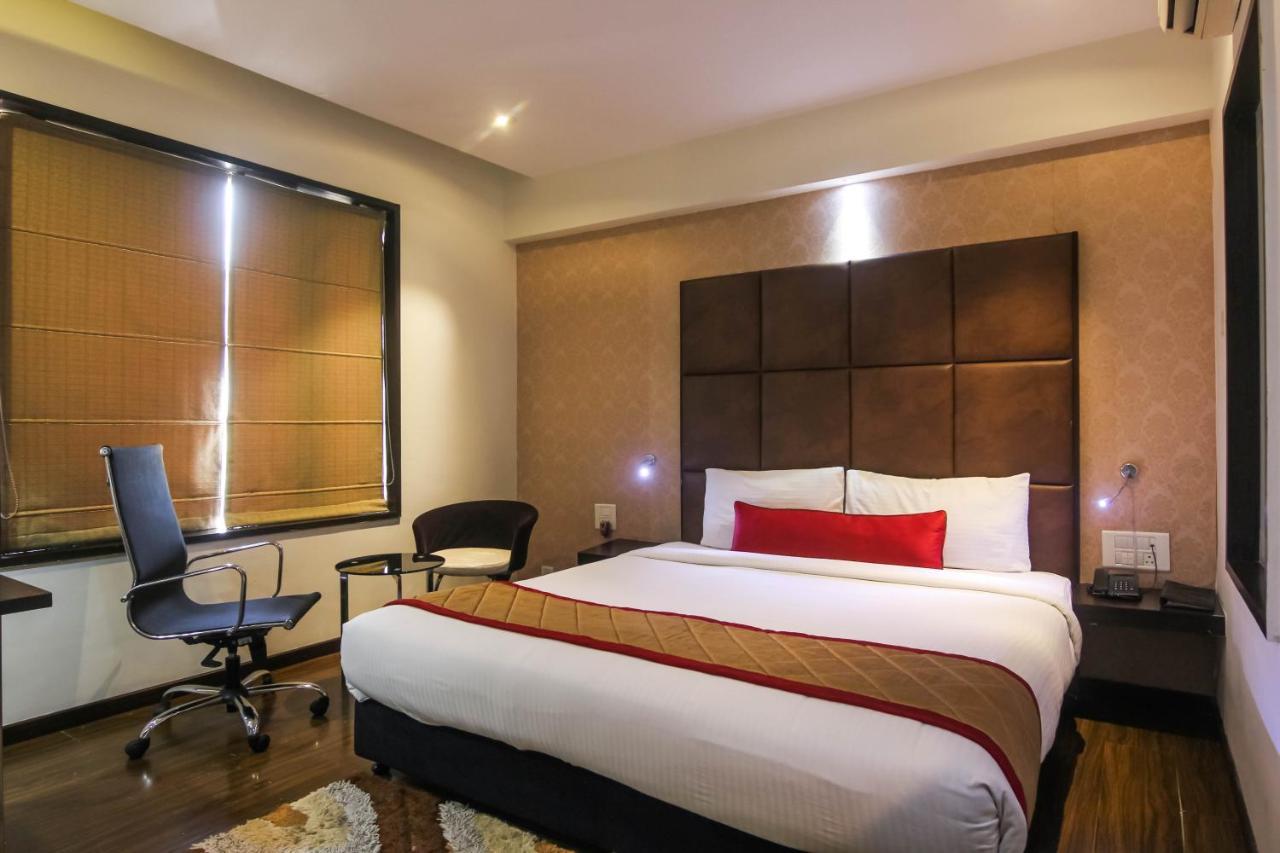 Hotel Lxia Hinjewadi - Indian Nationals Only Pimpri-Chinchwad Εξωτερικό φωτογραφία