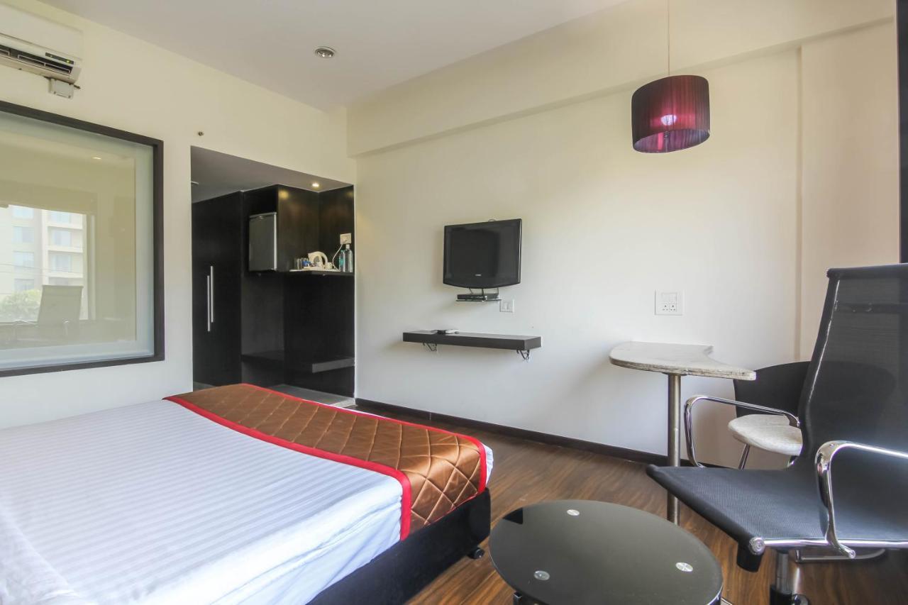 Hotel Lxia Hinjewadi - Indian Nationals Only Pimpri-Chinchwad Εξωτερικό φωτογραφία