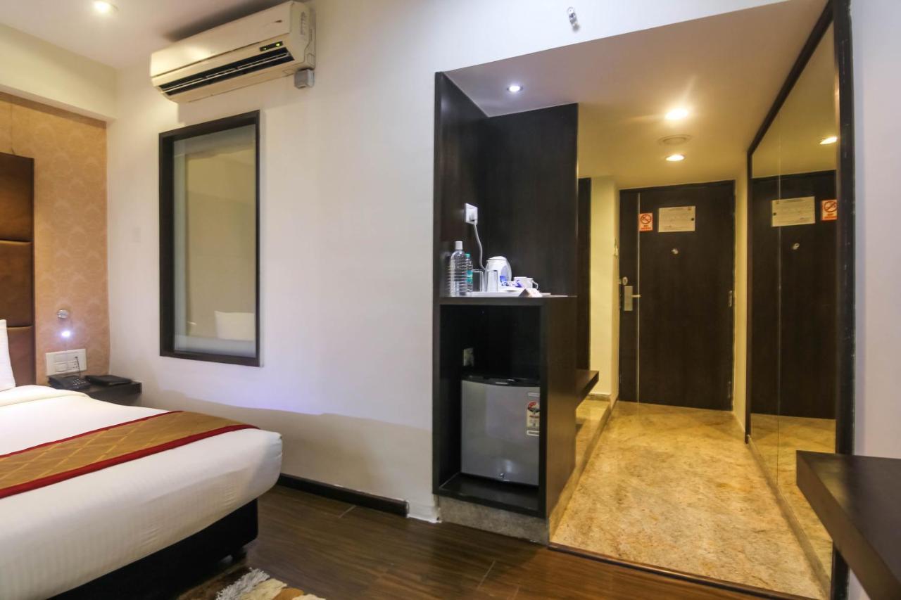 Hotel Lxia Hinjewadi - Indian Nationals Only Pimpri-Chinchwad Εξωτερικό φωτογραφία
