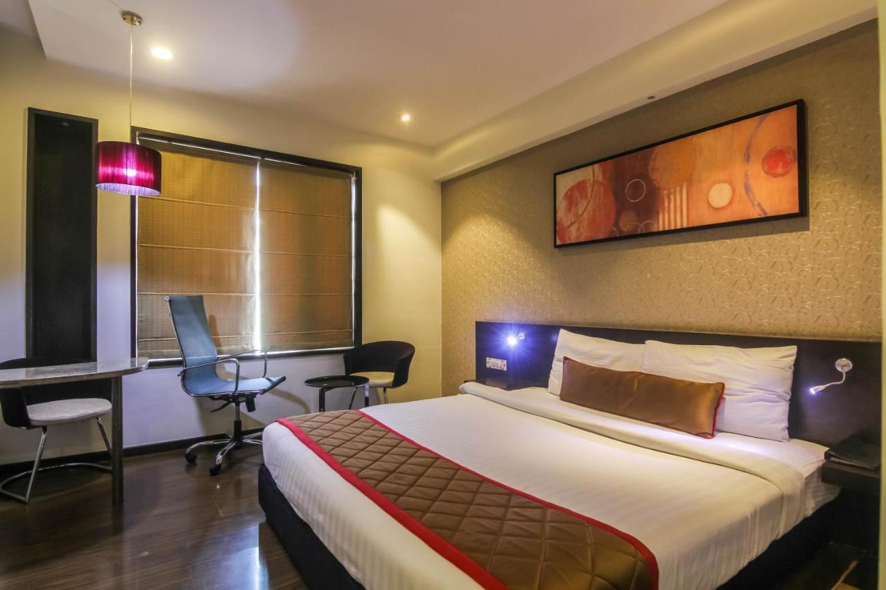 Hotel Lxia Hinjewadi - Indian Nationals Only Pimpri-Chinchwad Εξωτερικό φωτογραφία